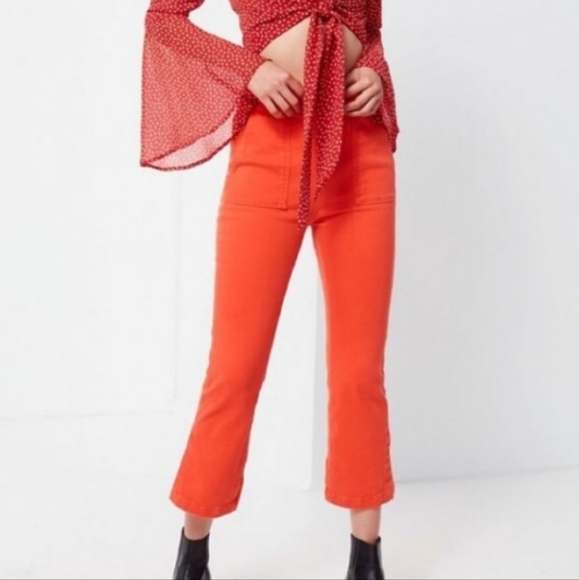 Urban Outfitters BDG Cropped Kick Coral Jeans NEW - Picture 2 of 8